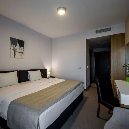 Bleecker Hotels