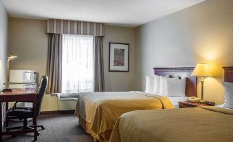 Quality Hotel & Suites Woodstock