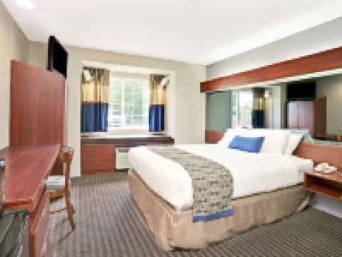 Microtel Inn & Suites by Wyndham Roseville/Detroit Area Hotels in Macomb County