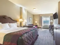 La Quinta Inn & Suites by Wyndham Trinidad Hotels in Trinidad