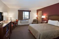 AmericInn by Wyndham Mitchell