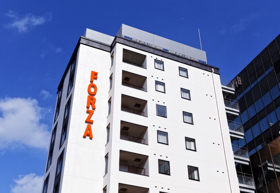 5. Hotel Fo..