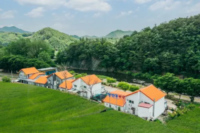 Cheongju Cheongyeongdae Kids Poolvilla