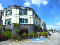 Hotel 138 @ Subang Hotels near Arena Bintang