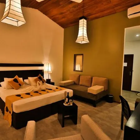 Chaarya Resort & Spa Отели рядом с достопримечательностью «Yala Tamarind Safari Jeep Service»
