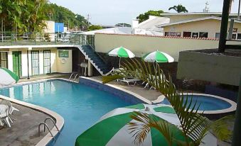 Royal Palm Suite Hotel
