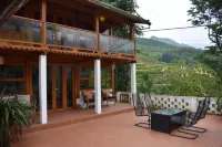 Luckydaisy Buffalo House - 2-Star