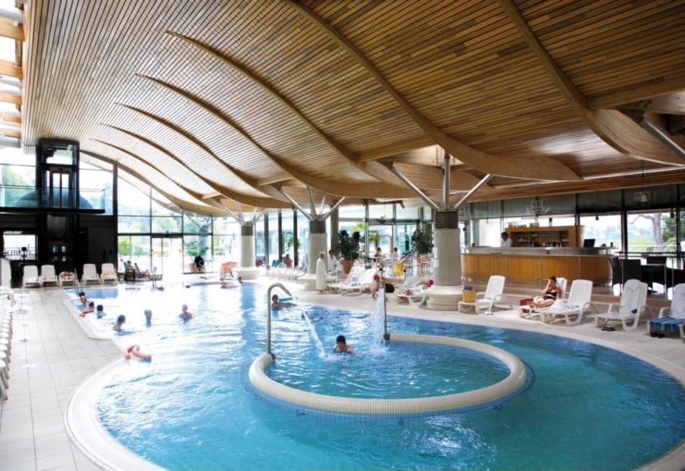 4. Hôtel Me..