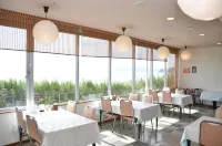 Munakata Resort Hotel - Yüzme Havuzu