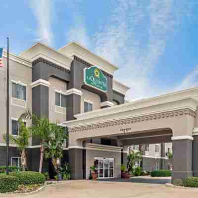 La Quinta Inn & Suites by Wyndham Corpus Christi-N Padre Isl Hotel Exterior