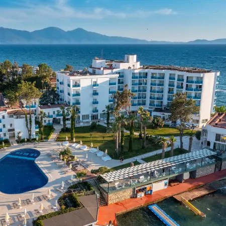 Le Bleu Hotel & Resort Kusadasi
