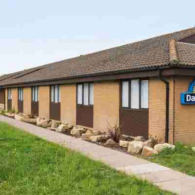 Days Inn by Wyndham Sutton Scotney South Hotel Exterior