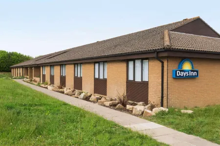 Days Inn by Wyndham Sutton Scotney South