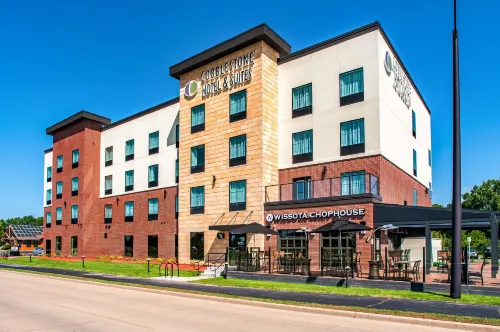 Cobblestone Hotel & Suites Appleton International Airport Hotels in Menasha
