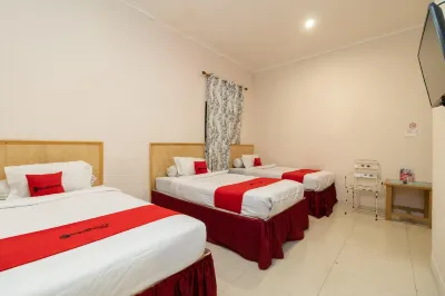 RedDoorz @ Fella Homestay Medan Hotel dekat Dani Ponsel