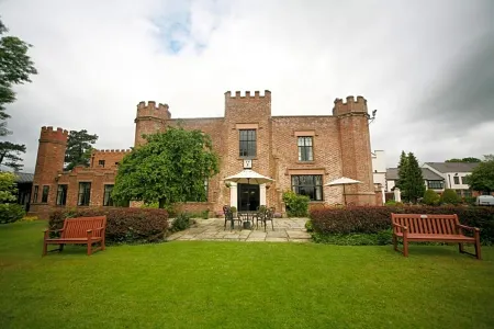 Crabwall Manor  Spa, BW Signature Collection