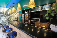 Golden Ville Hotel - bar