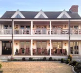 Baron's Cove Hotel di Sag Harbor