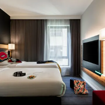 Moxy Glasgow Sec