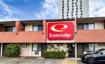 Econo Lodge Motel Village