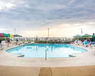 Spark by Hilton Virginia Beach Oceanfront - parking