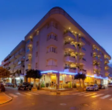 Aparthotel Duquesa Playa Hotels in der Nähe von Marina Santa Eulalia