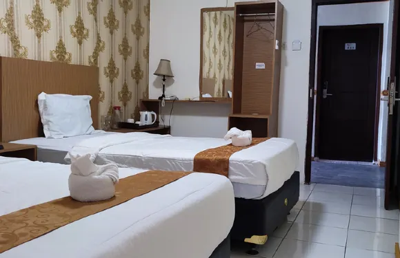 凱迪裏德普拉特尼亞沃特酒店