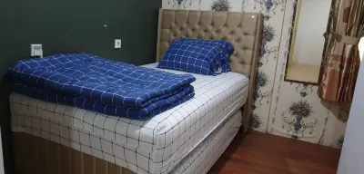 Rumah Awan Bogor with Private Swimming Pool Hotels in Sumur Batu