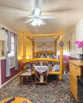 Dawson House Lodge Hoteles cerca de Parque nacional del Lago del Cráter