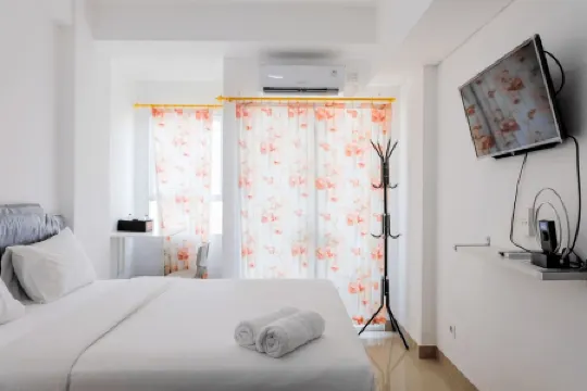 Comfortable and Fully Furnished Studio at Poris 88 Apartment