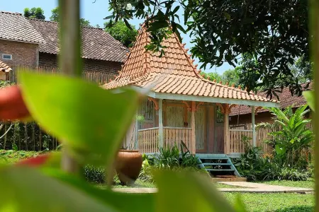 Rimba Desa Resort Inn Jepara Отели в г. Mlonggo