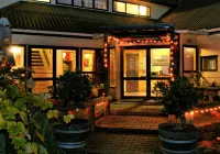 Tasman Bay Backpackers Hotels in 