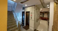 Hotel Reeve Inn - 2-Star