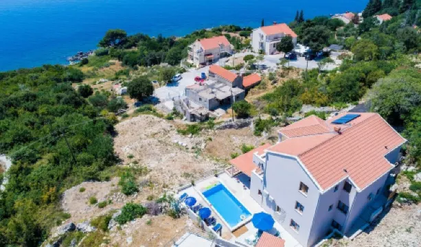 Apartments Villa Made 4U