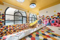 Busan Nampodong Almond City Kids Pool Villa