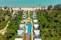 Seanery Beach Resort - bar