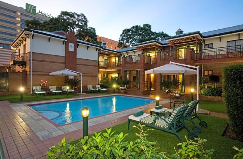 Courtyard Hotel Rosebank