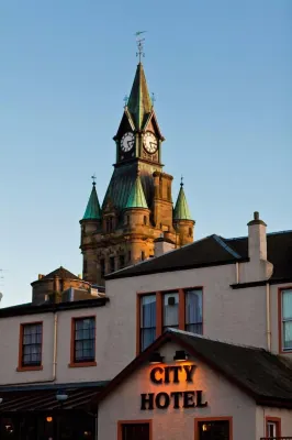 The City Hotel Hotel berhampiran Dunfermline Cafe