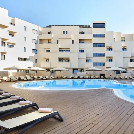 Santa Eulalia Hotel & Spa Отели рядом с достопримечательностью «Пляж Оура»