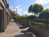 Noah’s Ark Hotel & Resort Hotels near Hang Tau Tsuen Sitting-out Area