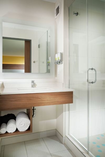 Zクイーンサイズベッドルーム ホテル Z - ア ピース オブ パイナップル ホスピタリティの写真