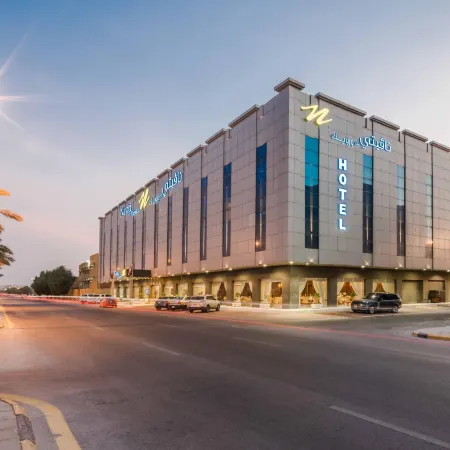 Naviti Warwick Al Khobar