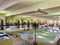 Country Inn & Suites by Radisson, Fergus Falls, MN - Pool