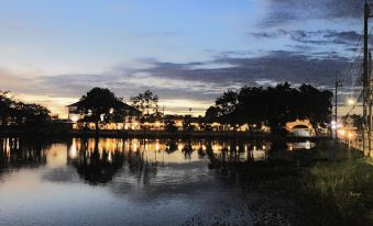 Chansuda Lake View Hotel