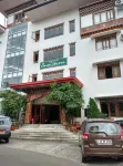 Lhaki Hotel Hôtels à : 