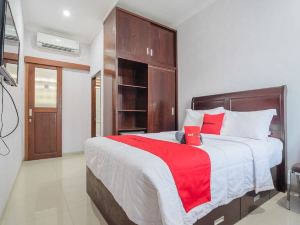 RedDoorz Syariah Near Sepinggan Airport Balikpapan