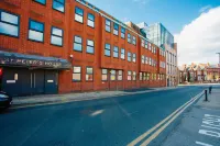Cosy Executive City Apartment 2 Hotels near B&M Home Store