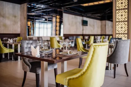 Hills Resort Hotel Отели в г. Аргел