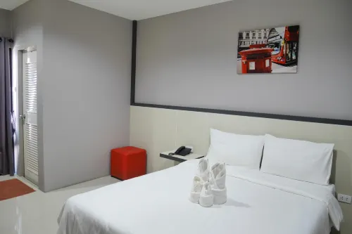 Avenue Residence Hotels in Phra Phrom