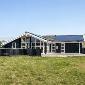 "Emppu" - 400m from the Sea